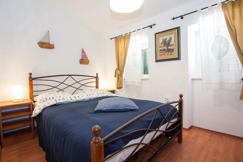 Captain'S Villa With Swimming Pool Jurdani